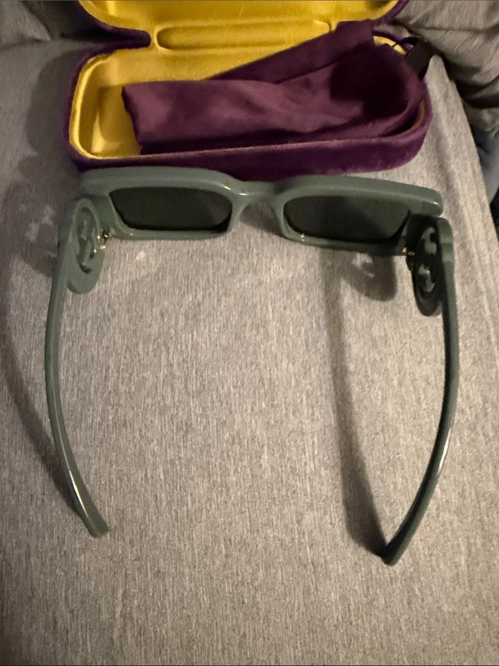 Gucci women’s Rectangular Sunglasses in Gray